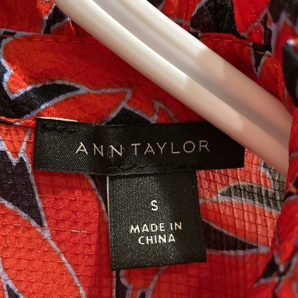 Ann Taylor Women’s Size S Blouse Top High Ruffle Neck Ruching Balloon Sleeves - Picture 3 of 7